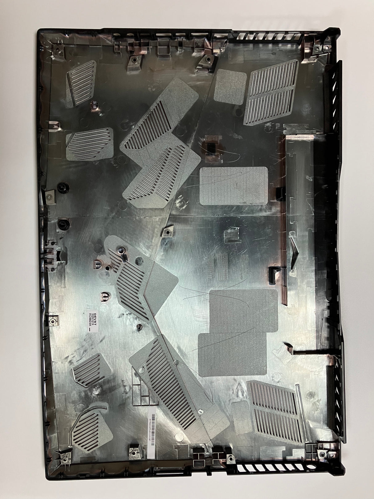 MSI LOWER CASE (307-7E4D214-Y31)